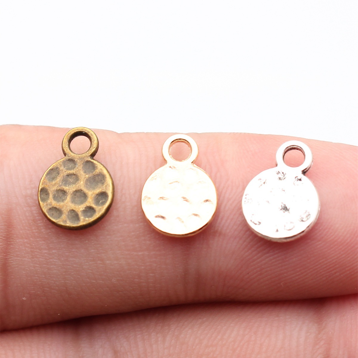 Vintage Fashion Online - WYSIWYG 40pcs 11x8mm 3 Warna Warna