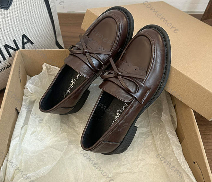 Sepatu Slip On Vintage Wanita  - Vintage Fashion Ladies ulasan dan harga