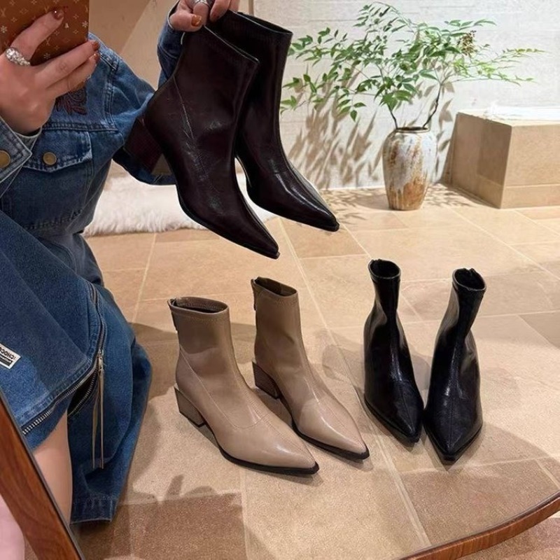 Sepatu Bot Wanita Model Vintag - Vintage Fashion Ladies ulasan dan harga